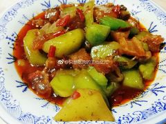 莴苣烧牛筋-大隐隐于市私房菜(保和小区店)