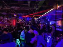 -UP嘻哈酒吧(粉巢店)