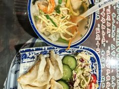 -长人馄饨铺(解放街店)