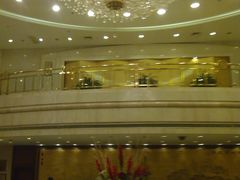 大堂水晶灯-上海圣淘沙万怡酒店