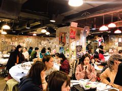 大堂-鲜入围煮花胶鸡海鲜火锅