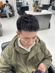 -侨治发型