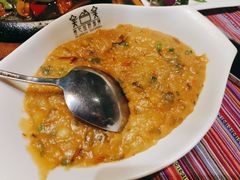 -香巴拉云南餐厅(华莱坞店)