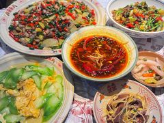 哑巴兔-耙吉吉川味小酒馆(本地人回头店)