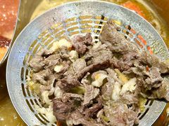 -来龍儿鲜切牛肉自助老火锅