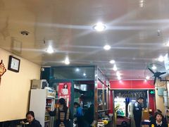 大堂-潘国仙耳光馄饨(黄家阙路店)