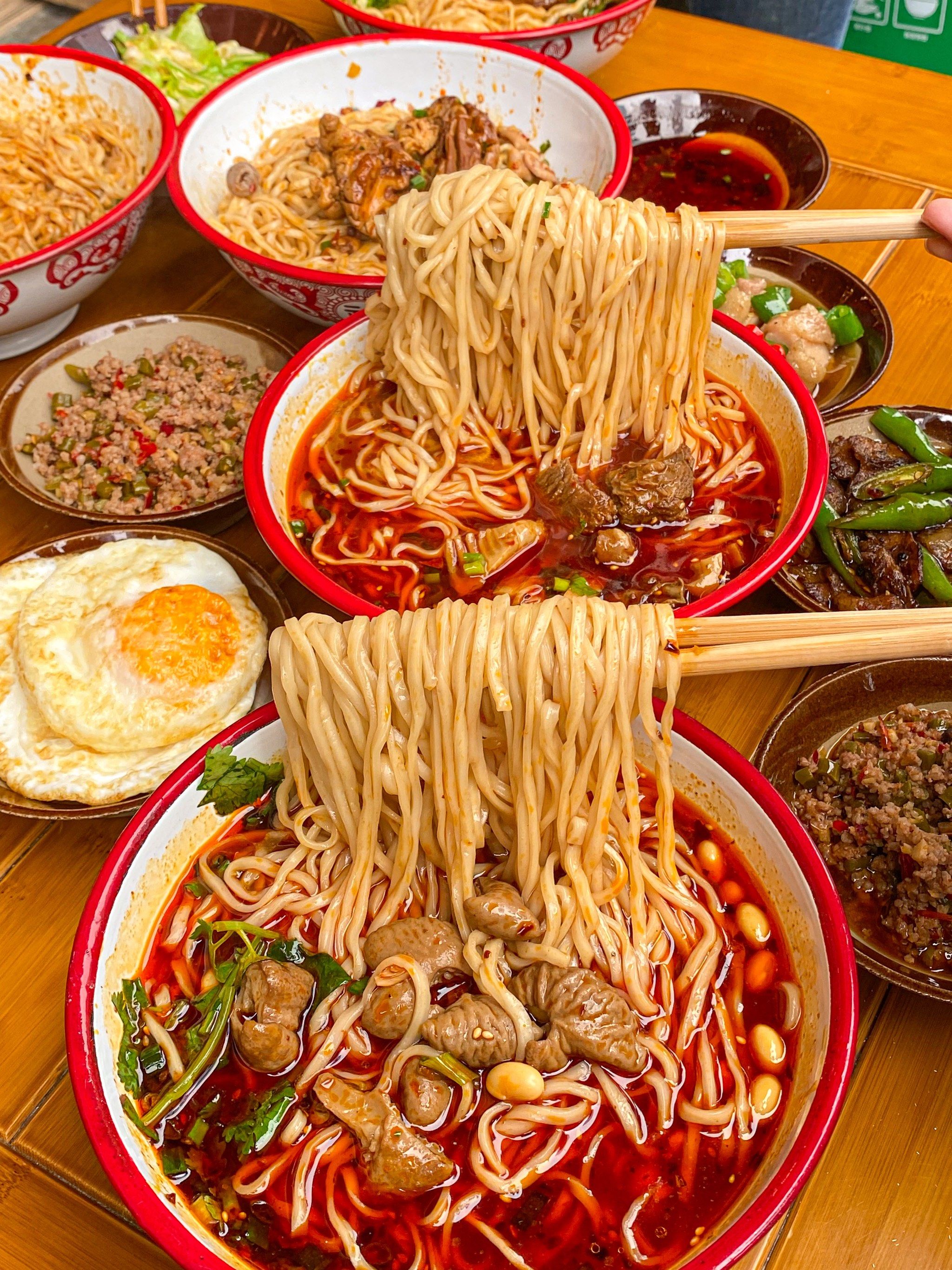 成都人吃面都这么讲究?