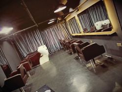 -INS hair salon