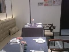 -千滋百味·醉江澜花园餐厅(街道口店)