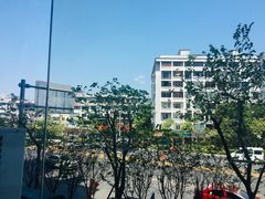 -贤记铁西第一家香辣蟹(香江总店)
