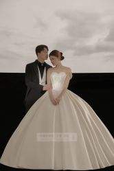 -798婚纱摄影·原创定制品牌店