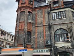 -梅记大块头爆鱼店(乍浦路店)
