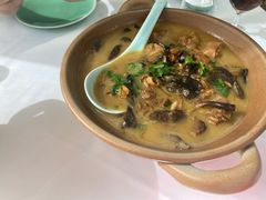 小鸡炖榛蘑-止观小馆·辽河口渔家菜(王府井店)