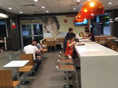 用餐区-麦当劳(台州路桥DT店)