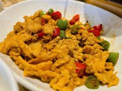 -关东小磨东北菜(上海长风大悦城店)