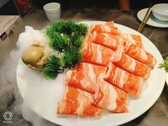 极品眼肉肥牛-狼爱上羊音乐火锅