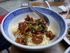 -沪西老弄堂面馆(定西路店)