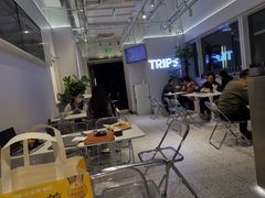 -TRIPS BURGER(大钟寺店)