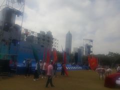 -万绿园