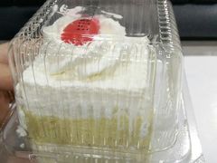 -红宝石·鲜奶小方·海派西点房(莘庄龙之梦店)