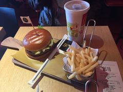 -麦当劳(新王府井店)
