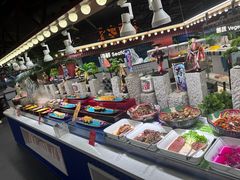 -四囍码头海鲜烧烤自助火锅(外滩南京东路悦荟广场店)