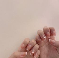 点击看大图 -Fanni美甲美睫皮肤管理