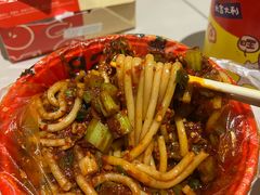 -玲玲米粉·新疆现炒米粉(大十字总店)