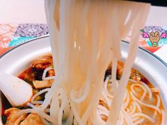 -丽丽三鲜螺蛳粉(田林路店)