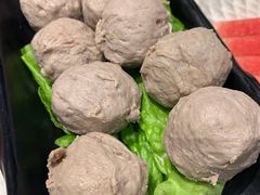 手捶生牛肉丸-牛村来人潮汕牛肉火锅(西单店)