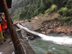 -安吉龙王山峡谷漂流