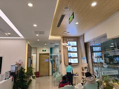 -维乐口腔(美维云门诊陆家嘴店)
