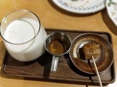 -默迹咖啡馆
