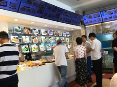 -赶海部落海鲜城(海阳路店)