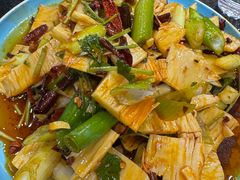 -瑞杰烧烤店·24小时营业(山东路店)