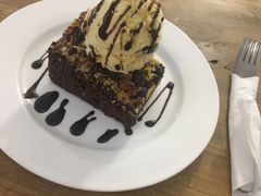 布朗尼-研途咖啡馆(健康路店)