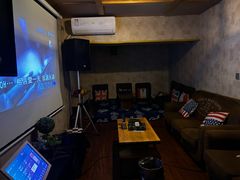 -玩坞轰趴馆·户外团建聚会主题生日派对馆(世豪广场店)