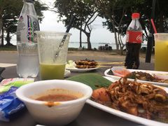 -东海岸人工湖美食村