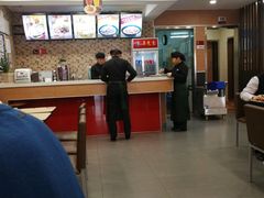 -李先生牛肉面大王(东营凯莱店)
