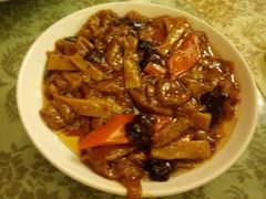 -鸿一饭店(隐秀路店)