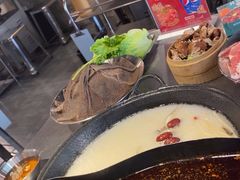-鹿鸣山草本茶香火锅(园西路店)