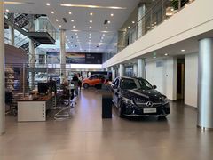 -天津波士信达奔驰4S店(卫津南路店)