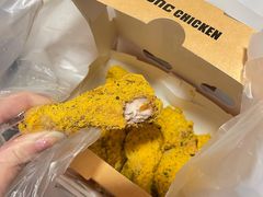 -BHC炸鸡(明洞总店)