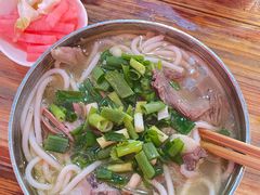 -张家羊肉汤粉小吃店