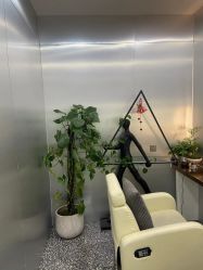 -Tloml salon