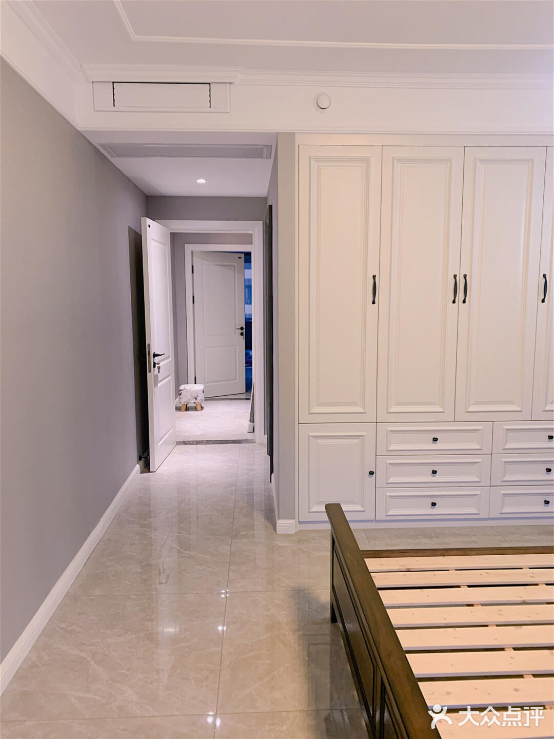 成都|这个美式主卧真的美惨了,就是最爱春天的样子。