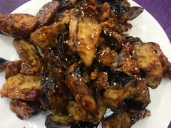 焦糖茄子牛肉粒-桃子餐厅·天津菜(红星路直营店)
