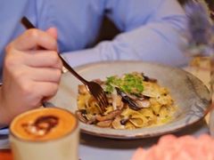 -潮一不贰·法式甜品·生日蛋糕·西式简餐(外滩店)