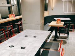 -麦当劳(展览路店)