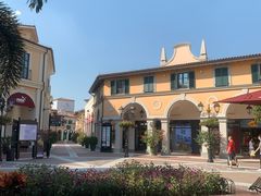 -佛罗伦萨小镇广佛名品奥特莱斯(疏港路店)